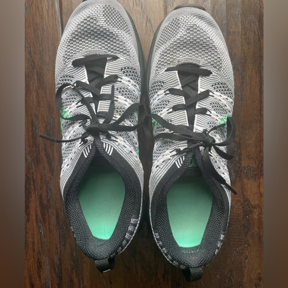 Nike Flyknit Lunar1 size 8